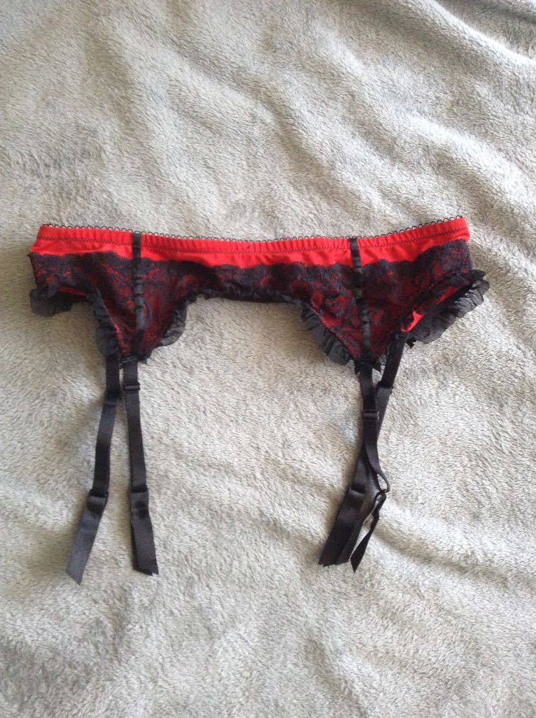 La senza cheap garter belt