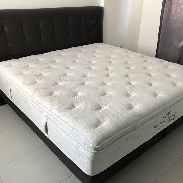 Master King Bed Furniture Beds Mattresses On Carousell