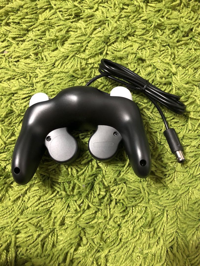 NGC Controller (Category: Controllers) located in Singapore. Submitted by hobby.garage (Listing ID 160163702, Image 2). Description: Brand new item Only for GameCube use 3rd party controller Other colors are available do pm to check.