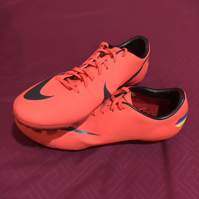 RARE Nike Mercurial Vapor VIII Peach Football Boots