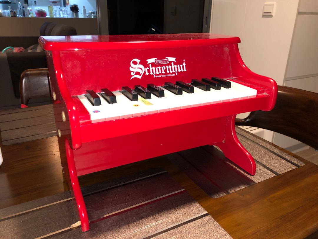 schoenhut 25 key piano