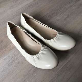 David Tate Kylie Flats SIZE 8