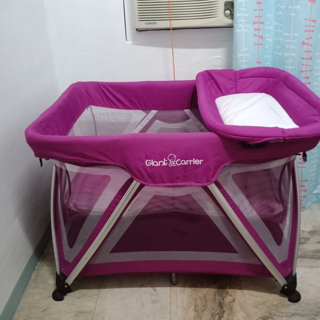 giant carrier crib geoffrey size