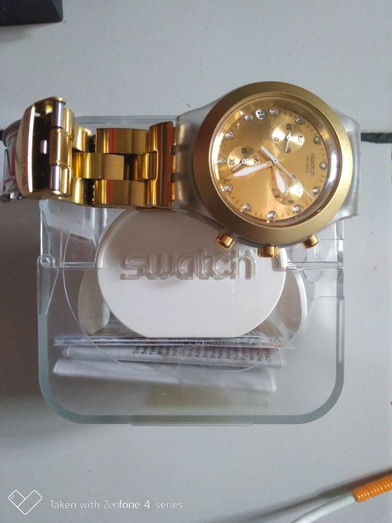 Swatch diaphane gold 2025