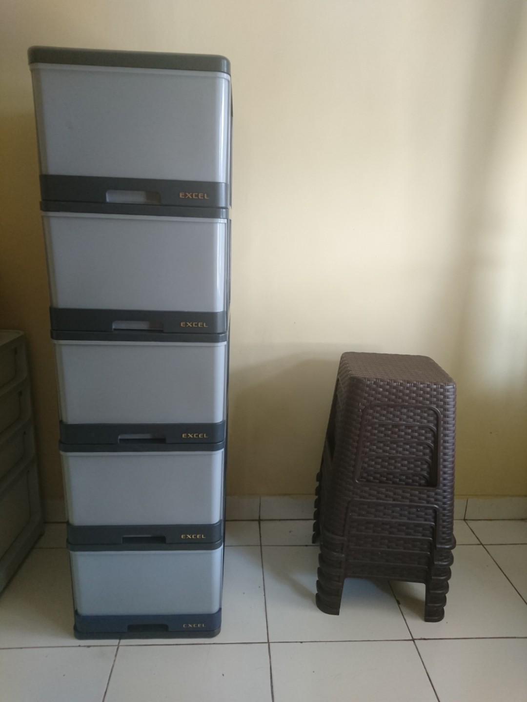 Lemari Plastik Excel Perabotan Rumah Di Carousell