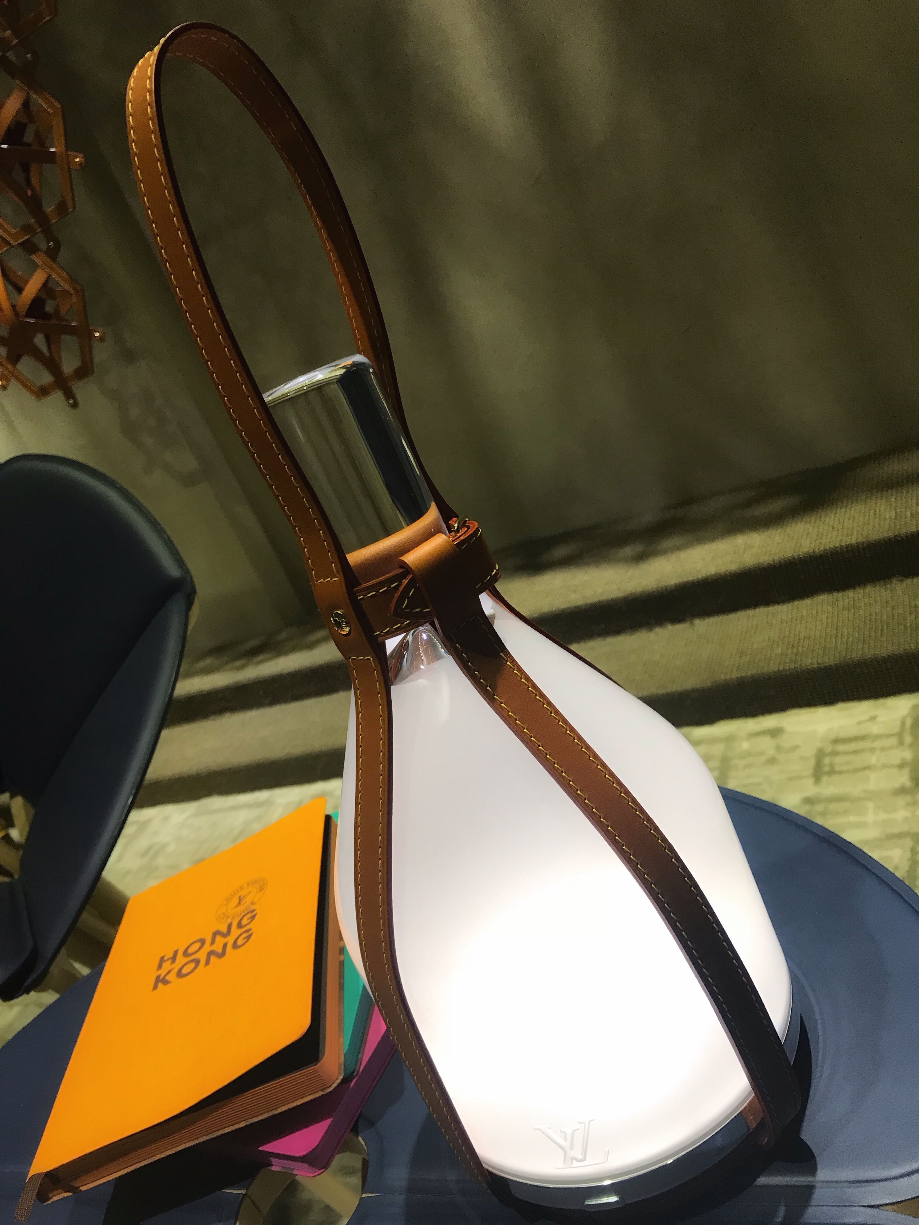 Louis Vuitton Bell Lamp *rare in market*, 名牌, 飾物及配件- Carousell