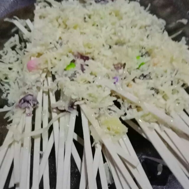 Mie Gepeng Mie Jadul Mie Lidi Mie Manis Jajanan Sd Mie Gepeng Manis Jadoel Makanan Minuman Snek Di Carousell