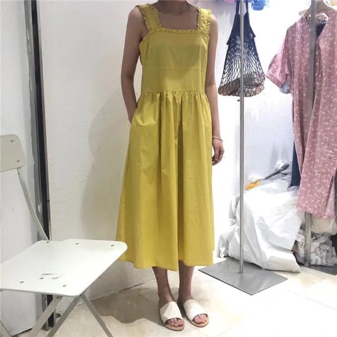 *PREMIUM* Baby Doll Maxi Dress (Category: Women's Clothes) located in Perth. Submitted by doyoulikeavocados (Listing ID 169623373, Image 1). Description: one size only yellow, black, white .