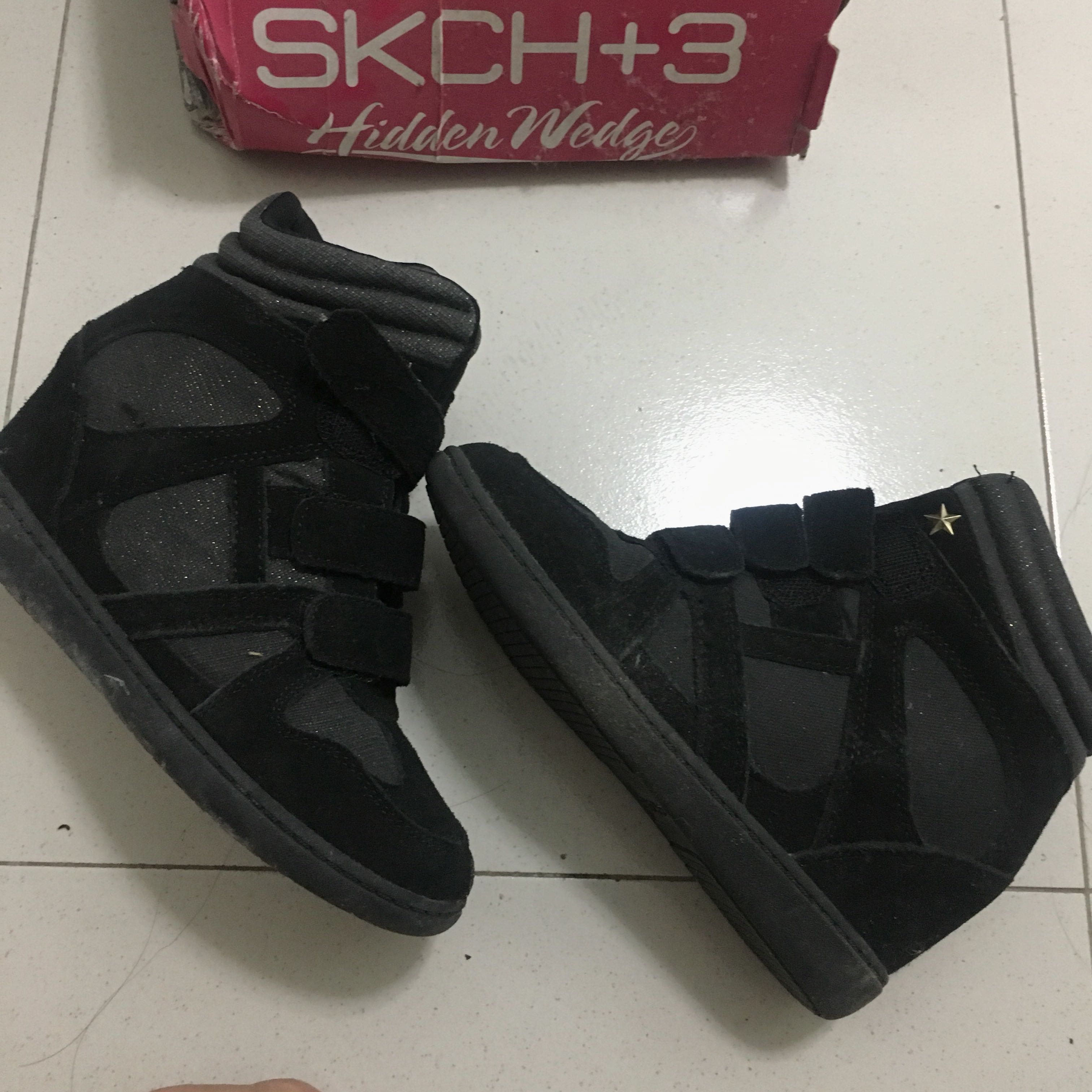 skechers wedge shoes price