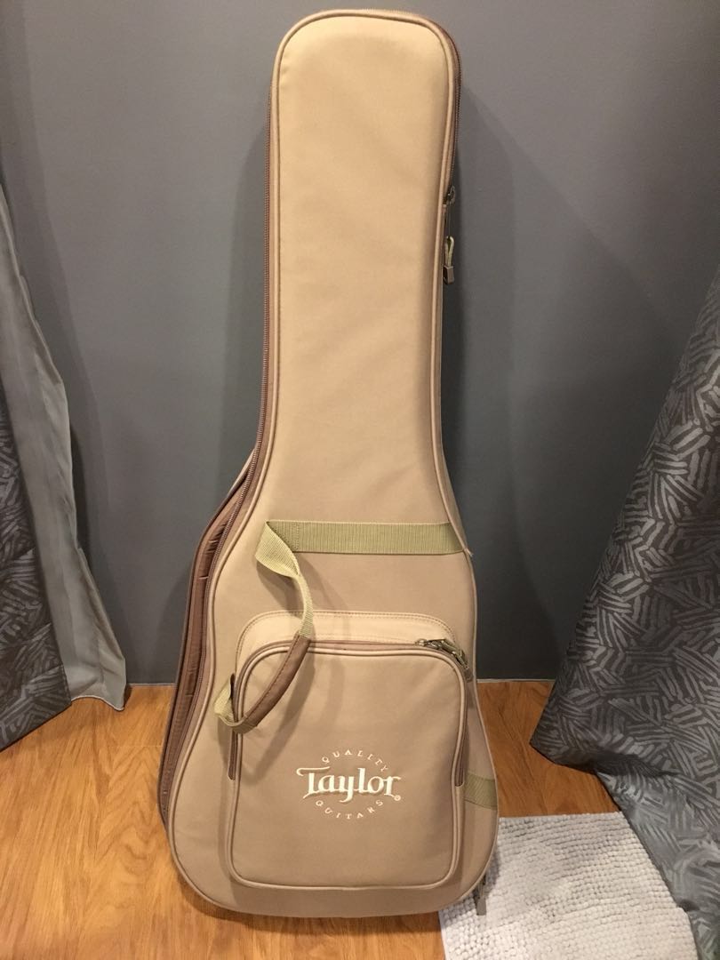 Taylor Hardbag