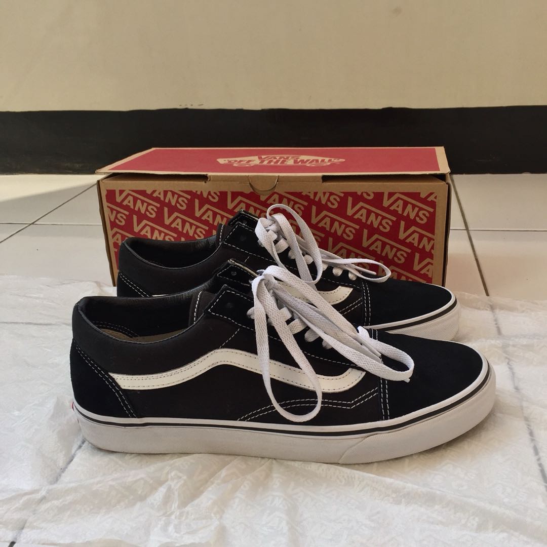 black vans size 10