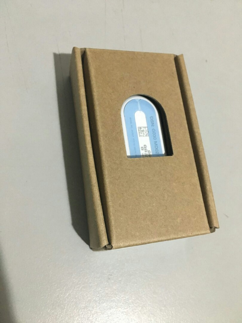 Amazon echo dot + AWS IoT button (Category: Entertainment Systems & Smart Home Devices) located in Singapore. Submitted by jimraynor (Listing ID 169904670, Image 4). Description: Selling Amazon dot and the AWS IoT button together. Separately, dot for $50, button for $20.