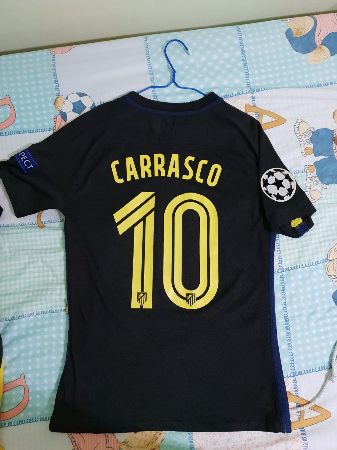 Atletico Madrid 2016/17 Away Kit Size S, Men's Fashion, Activewear