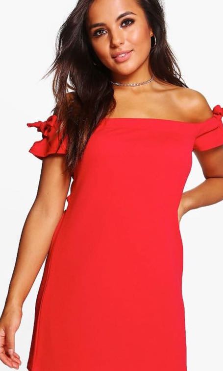 boohoo red dress