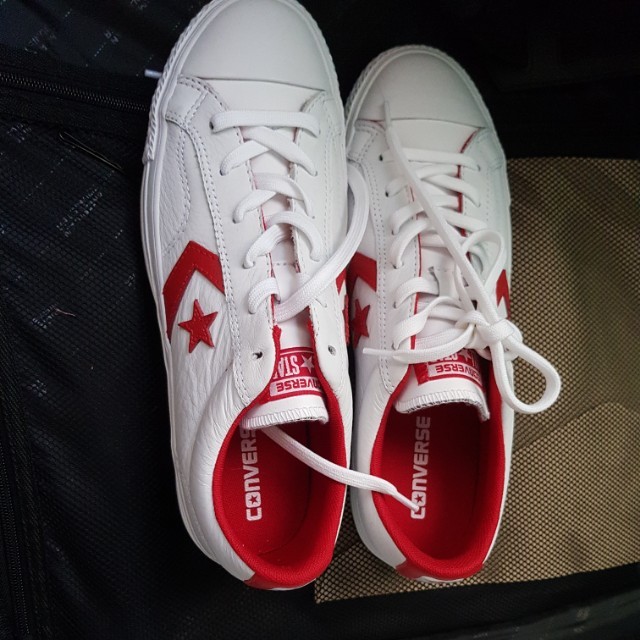 White leather discount one star converse