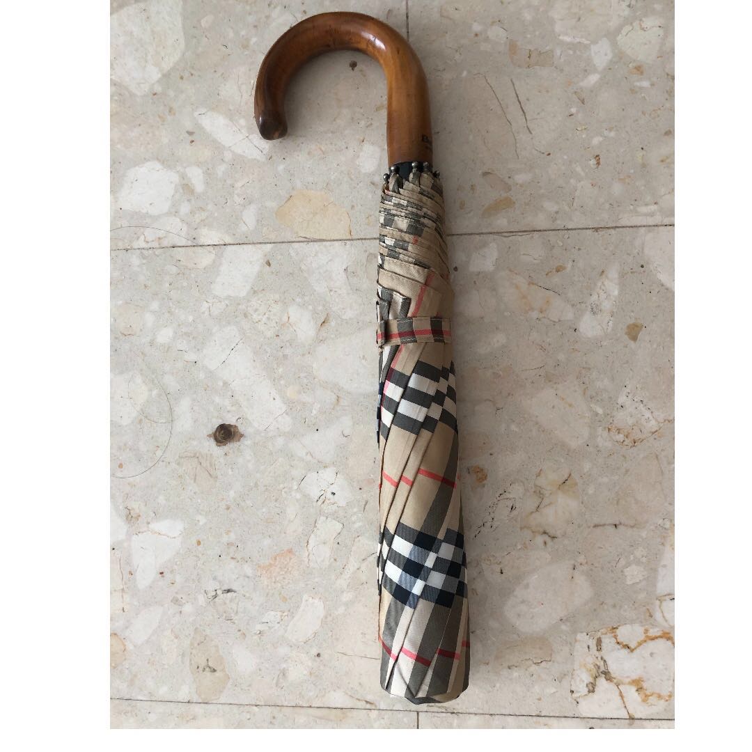 burberry umbrella Authentic Luxury Accessories on Carousell