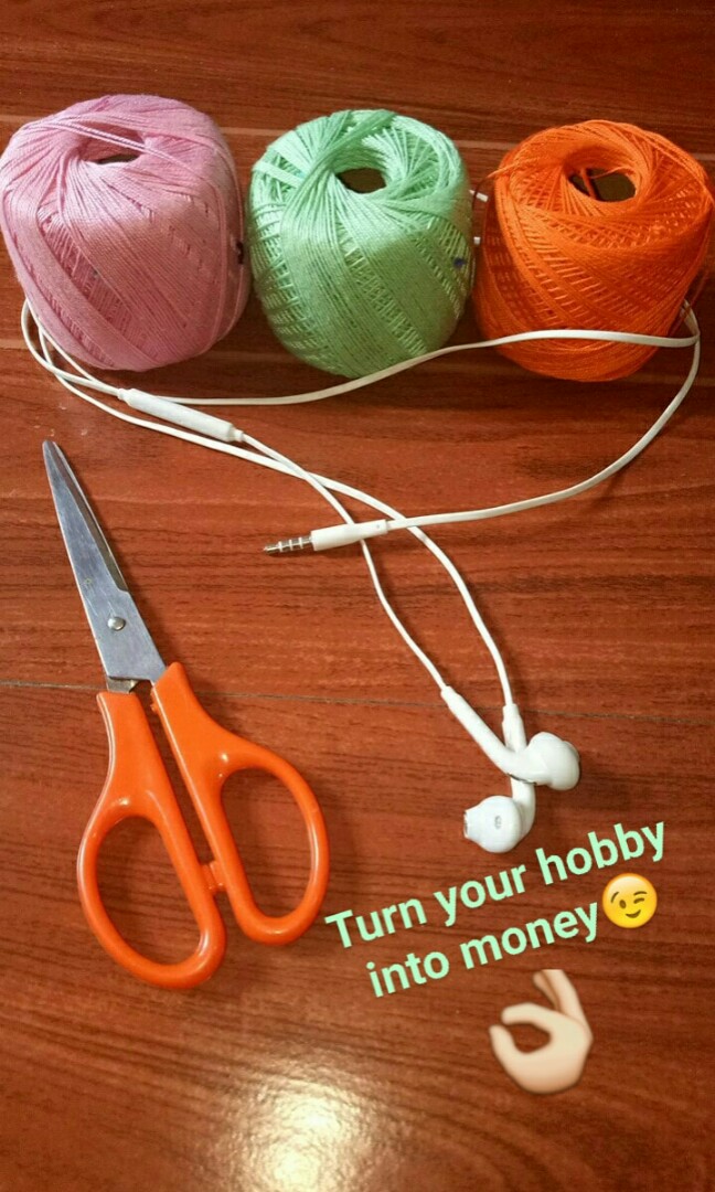 Costumizing headphones and charger (Category: Headphones & Headsets) located in Manila. Submitted by maiah16 (Listing ID 169806575, Image 1). Description: Provide your own earphone.. Labor for costum.izing lang po in offer ko. Tnx..