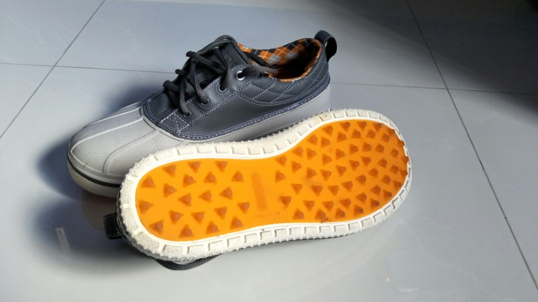 Crocs allcast duck golf shoe hot sale
