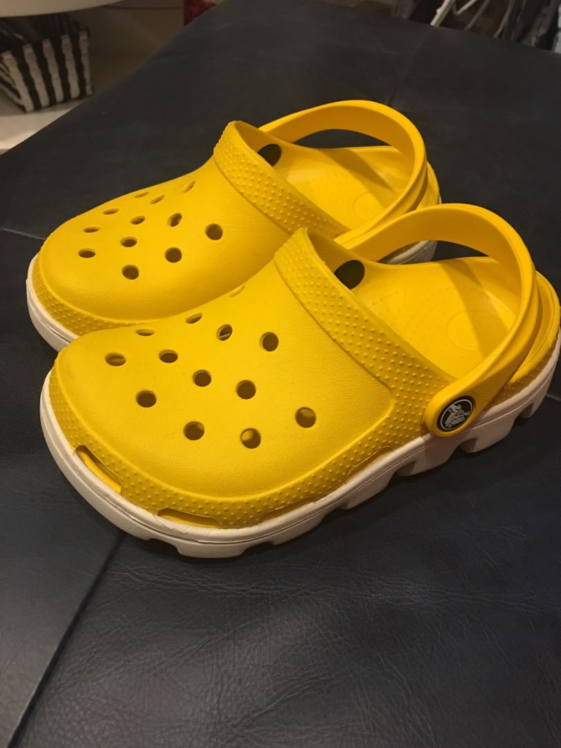 where can you buy crocs from