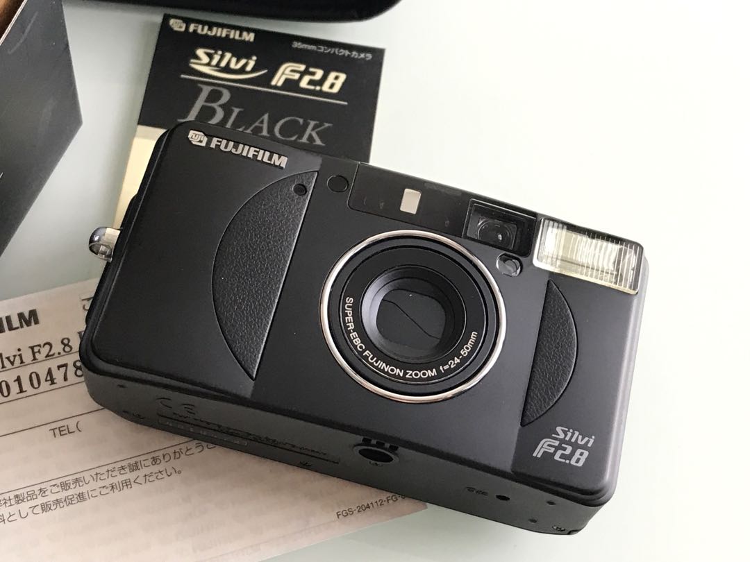 Fujifilm Silvi F2.8 Black
