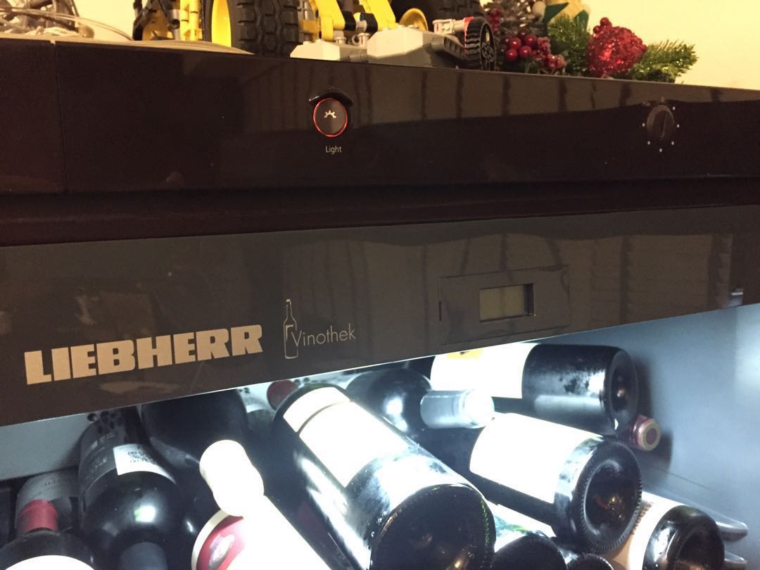 Liebherr Wine Chiller / fridge (freestanding), TV & Home Appliances