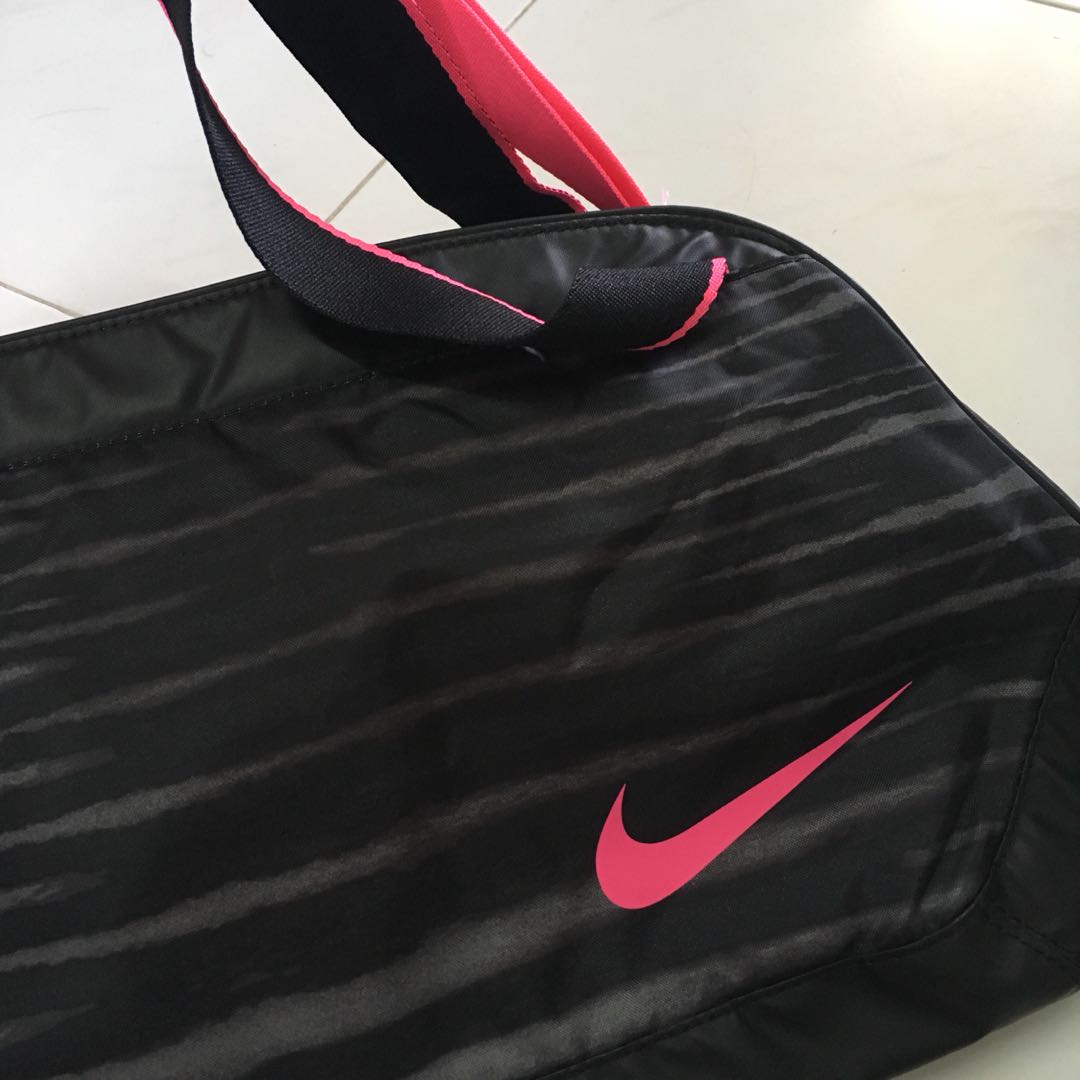 NIKE C72 Legend 2.0 Medium Waterproof Shoulder Black Pink Duffel Gym Bag Men s Fashion Activewear on Carousell