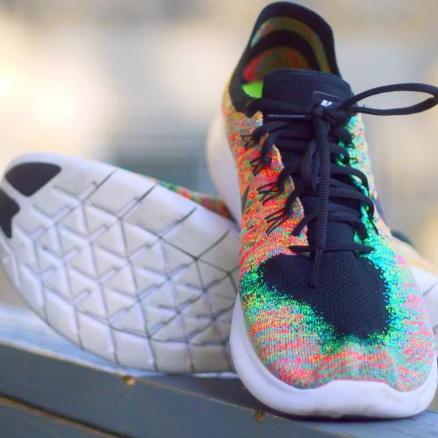 nike flyknit rainbow
