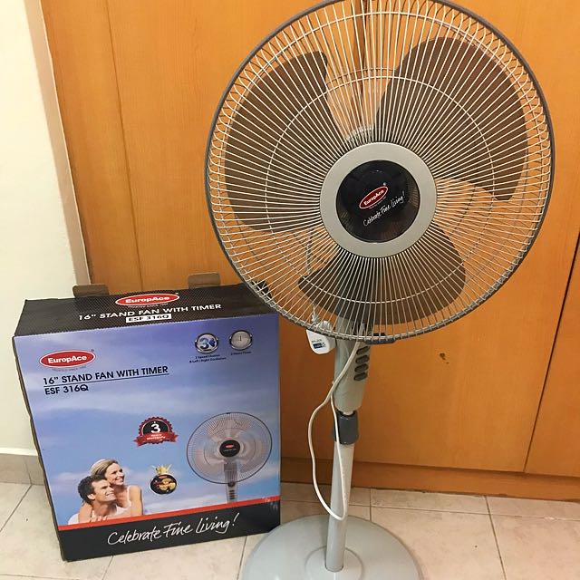 STAND FAN, Furniture & Home Living, Lighting & Fans, Fans on Carousell