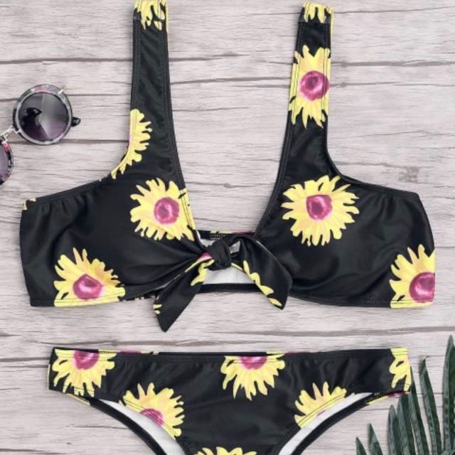 Sunflower Knotted Bikini Set, Women's Fashion, Swimwear, Bikinis ...