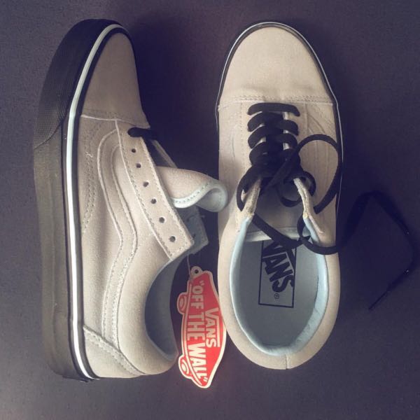 urban outfitters old skool vans