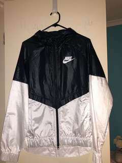 * Negotiable *Nike spray jacket