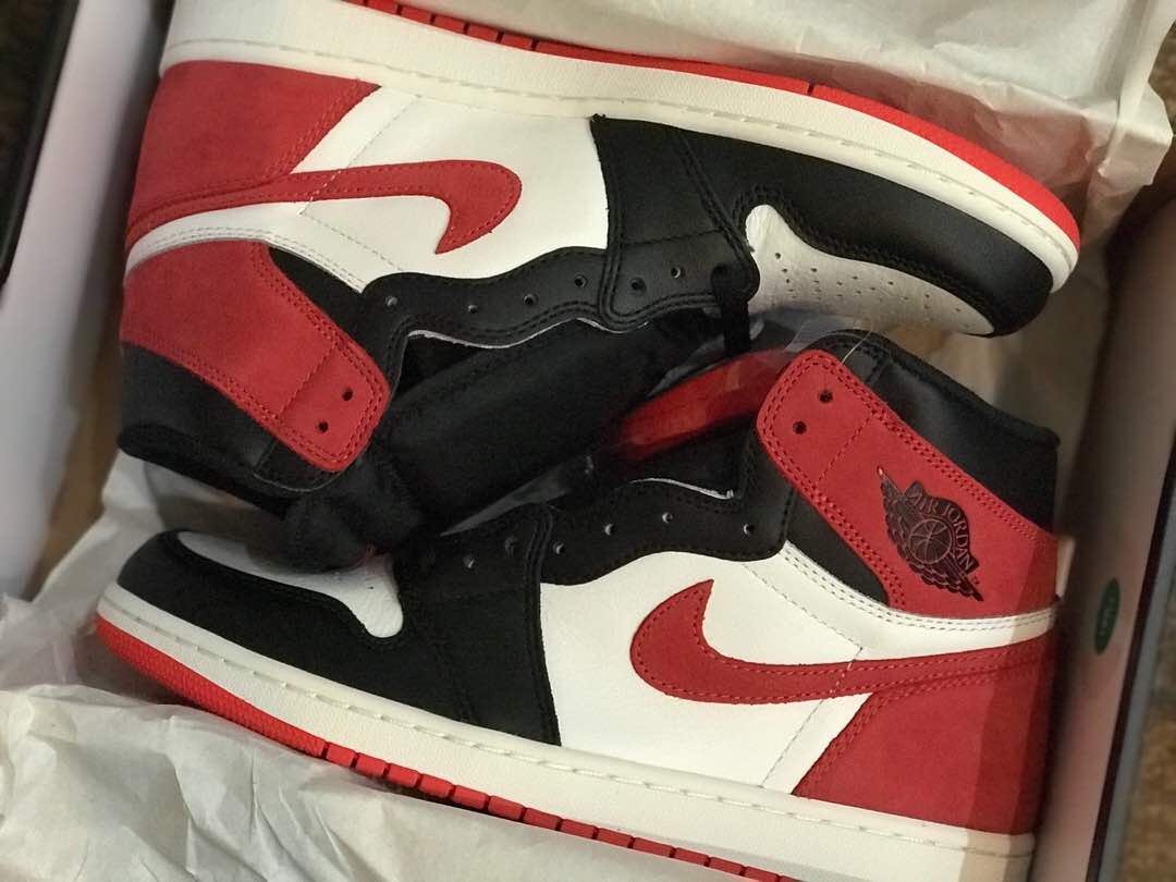 aj1 track red