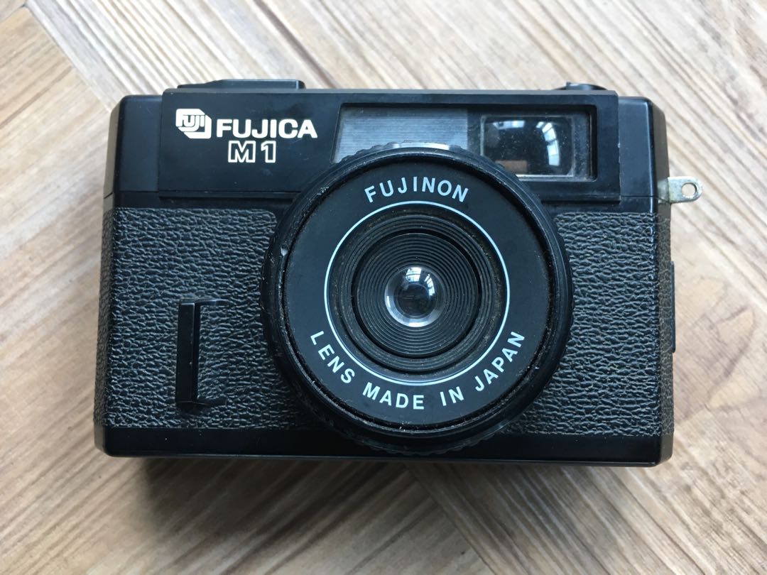 Kamera Analog Fujica M1