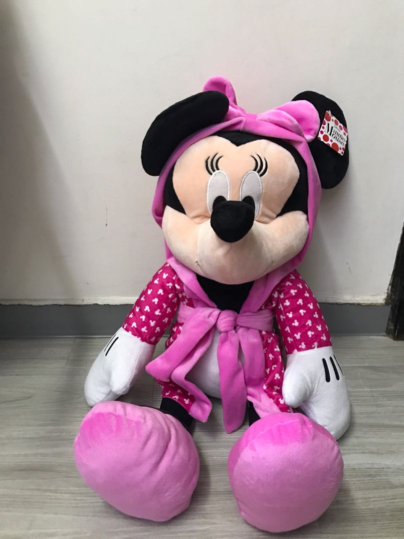 large minnie mouse soft toy