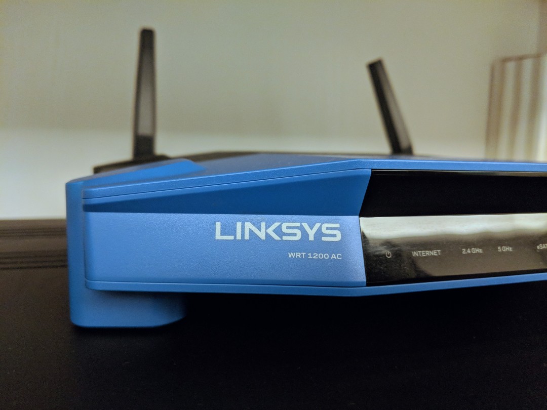 Linksys WRT 1200AC Wireless Router, 電腦＆科技, 電腦周邊及配件, Wifi及上網相關產品 Carousell