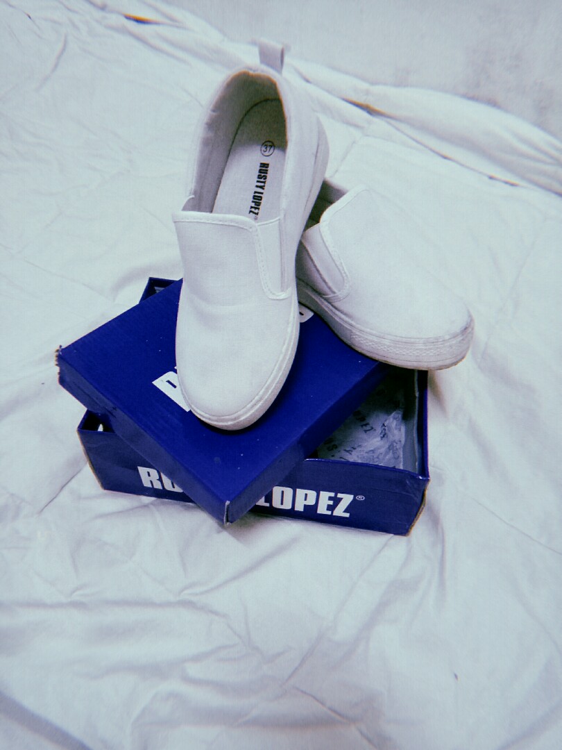 rusty lopez white shoes