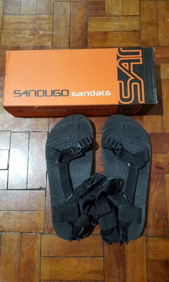 Black Sandals size 8 Hiking Trekking 