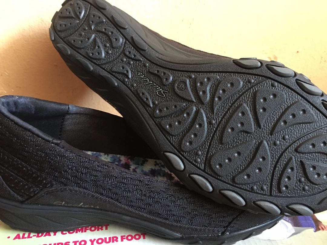 SCKECHER memory foam Women s Fashion Footwear Flipflops and