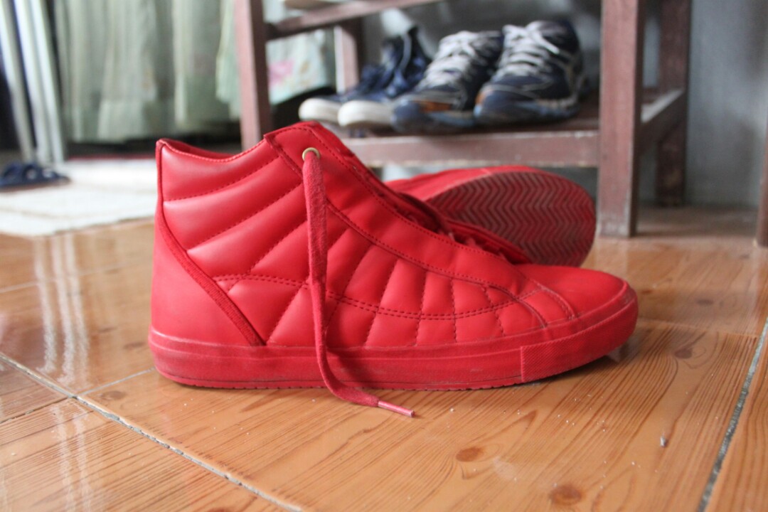 Zara red sneakers top