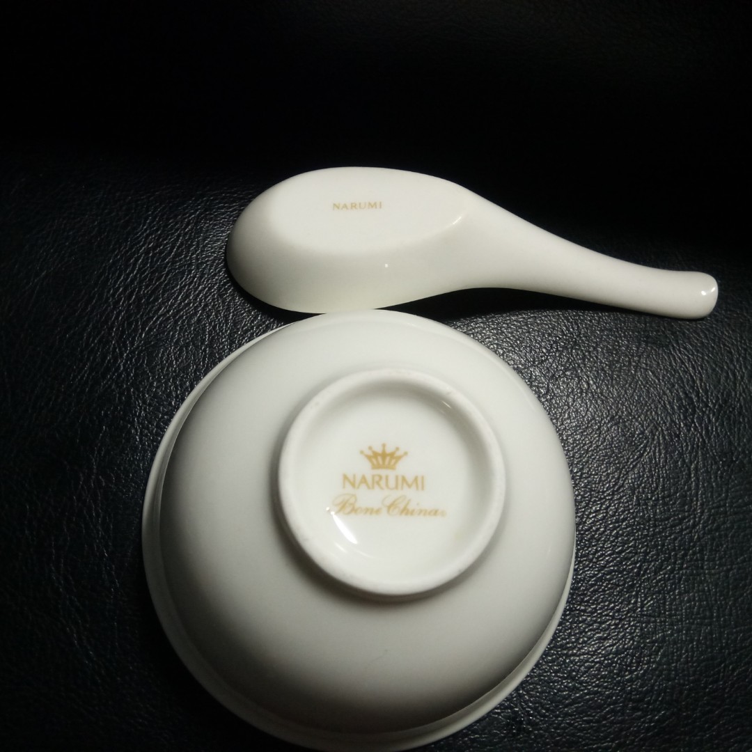 Dine in Style with NARUMI Bone China Chinese Bowls & Spoons Couple's