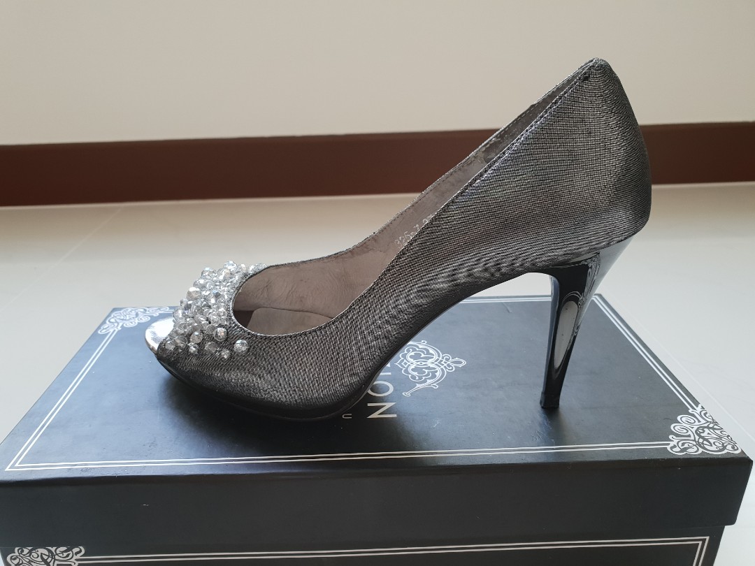 Pazzion Dark Silver Heels, Women's 