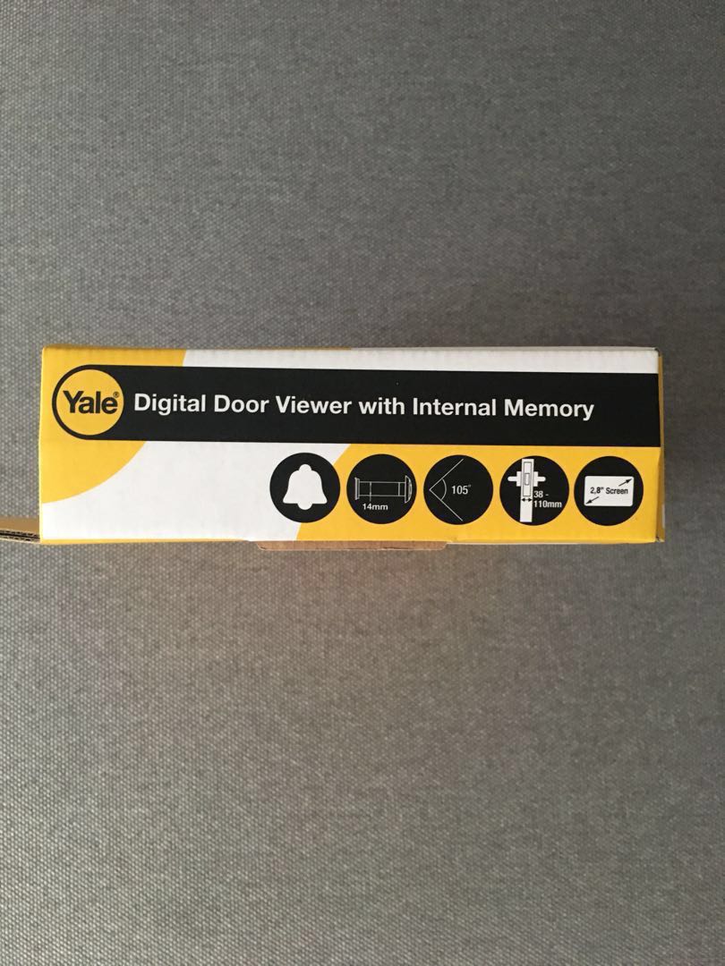 Yale digital door viewer with internal memory, Furniture & Home Living