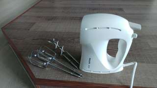 Hand Mixer (Model: HR1459)
