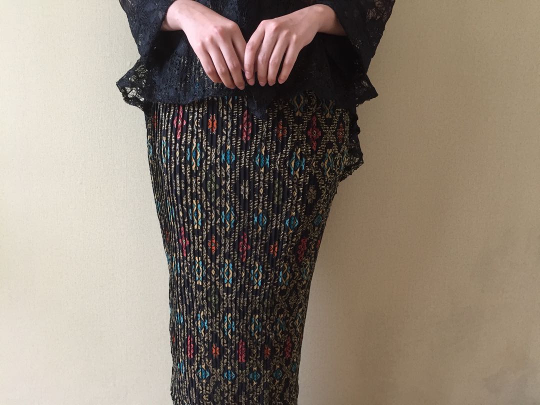 Batik Pleated Skirt, Women's Fashion 