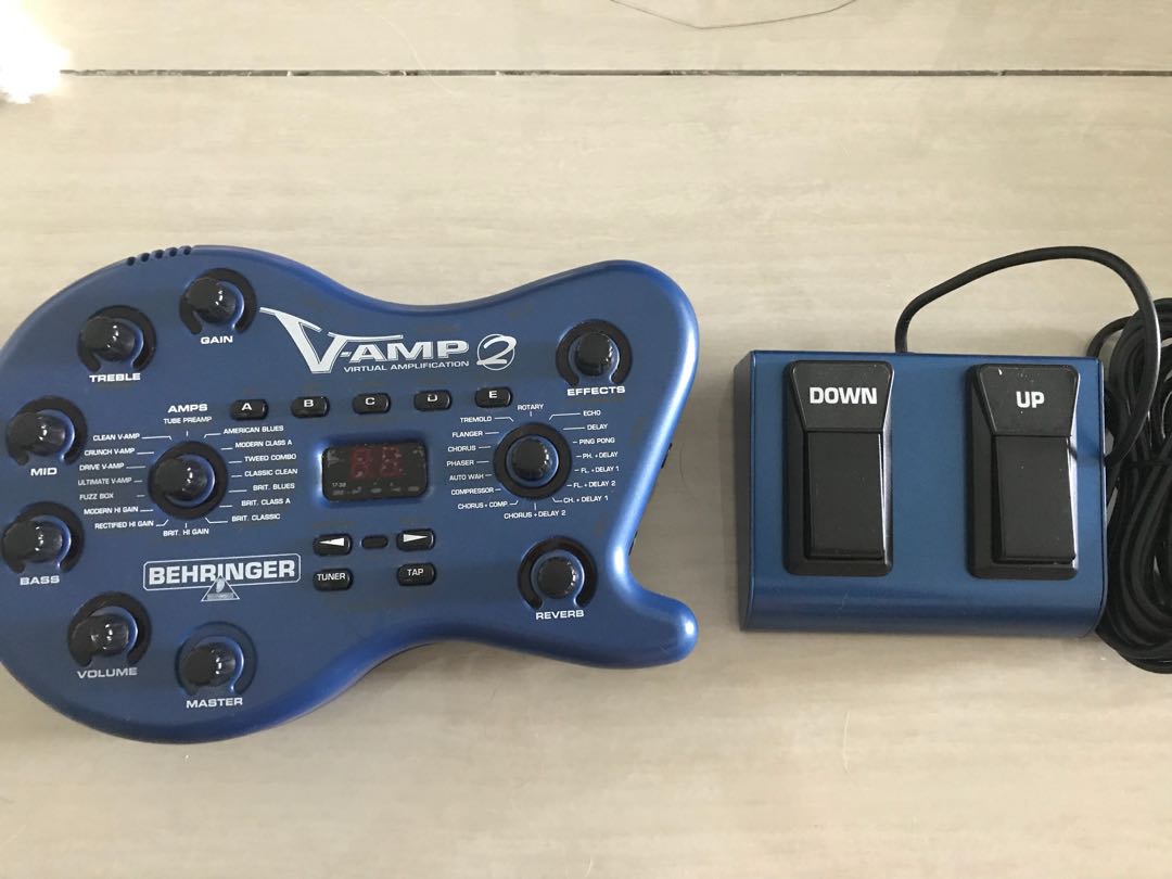 Behringer Vamp 2 Virtual Amplification Guitar Effect Pedal W/ Case