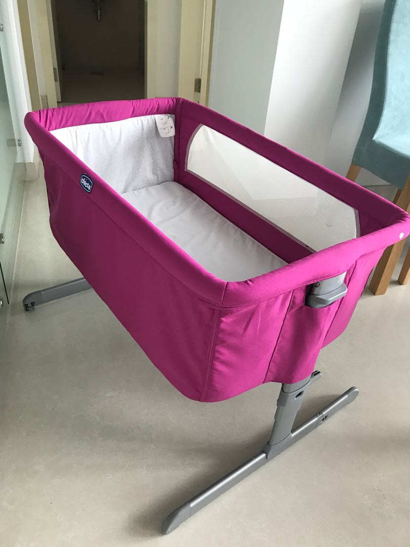 Chicco next best sale to me purple