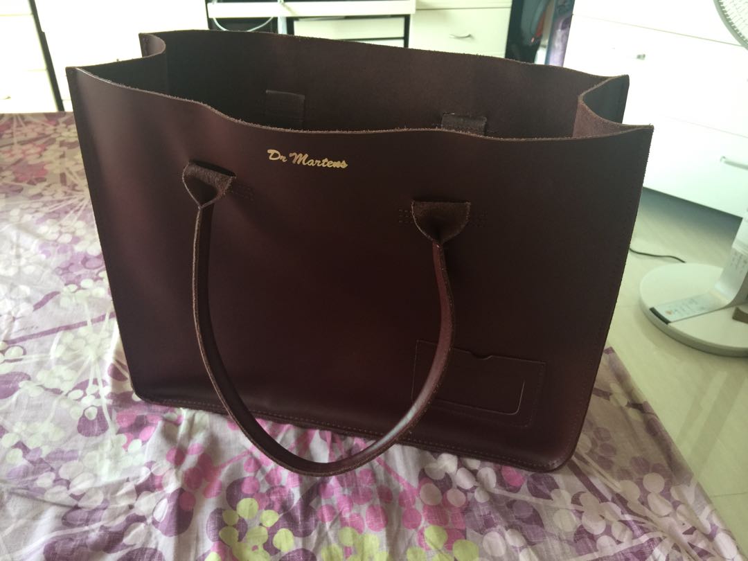 dr martens leather bag