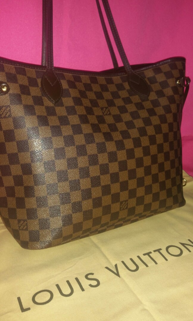 Lv Neverfull Mm Damier In Red Interior On Carousell