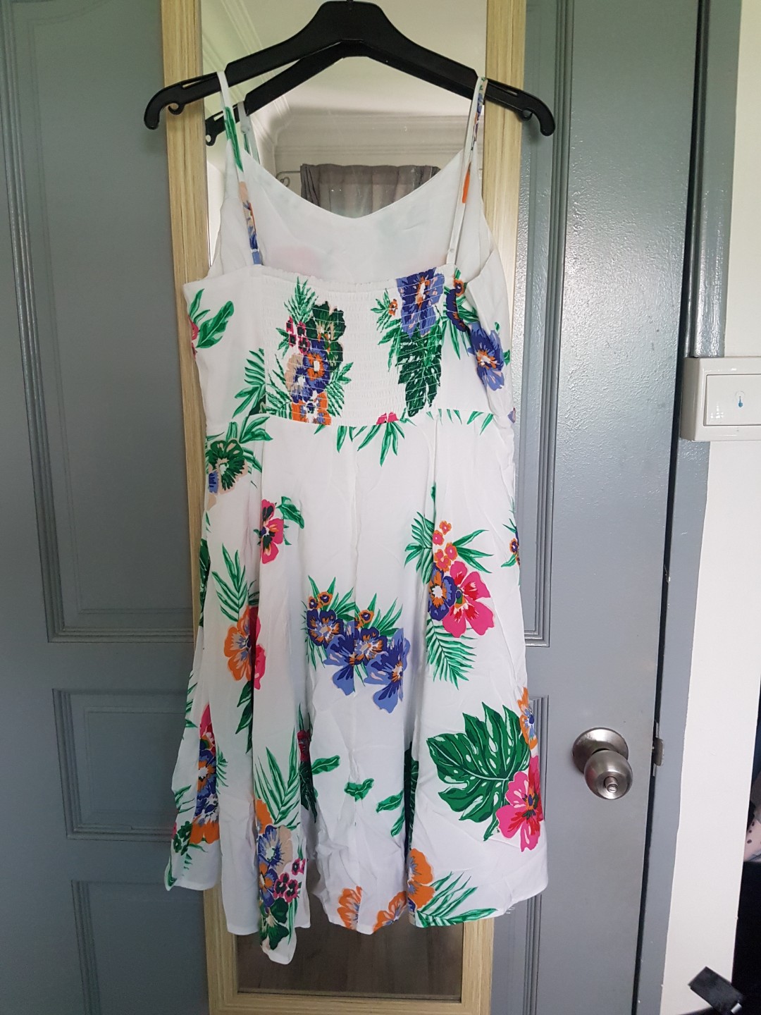 New Old Navy White Floral Spaghetti Dress New With Tags Women S Fashion Clothes Dresses Skirts On Carousell