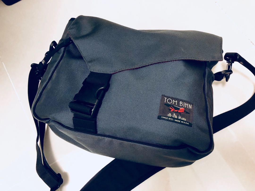 tom bihn messenger bag